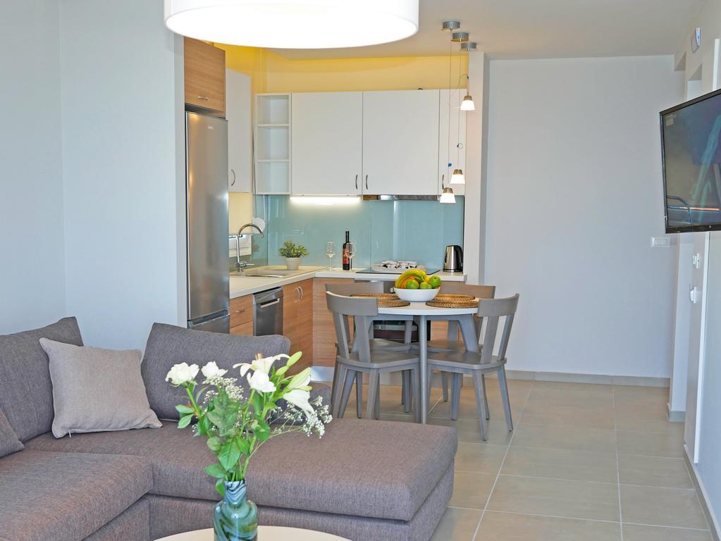 Sonja Beachfront Apartments Kato Daratso Bagian luar foto