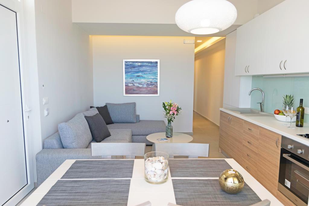 Sonja Beachfront Apartments Kato Daratso Bagian luar foto