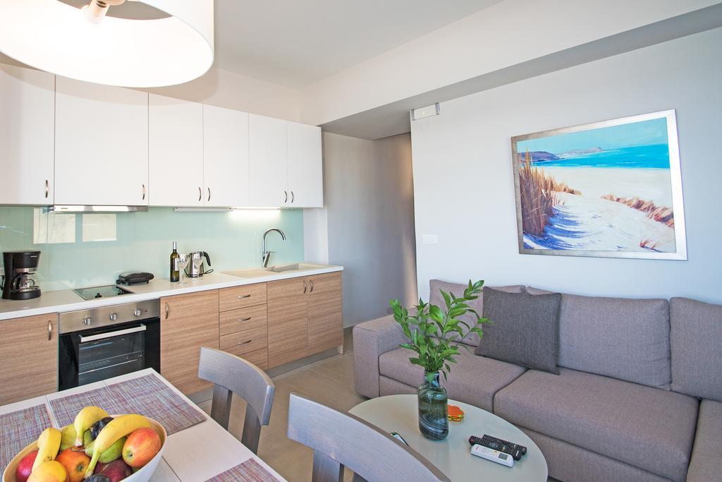 Sonja Beachfront Apartments Kato Daratso Bagian luar foto